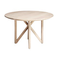 Ronde houten tafel met elegante poten